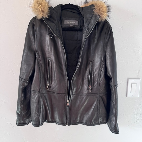 Liz Claiborne Vintage Leather Jacket w/ Fur lined Hoodie - Picture 5 of 6